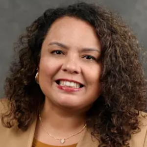 Profile photo of Lucia Salinas